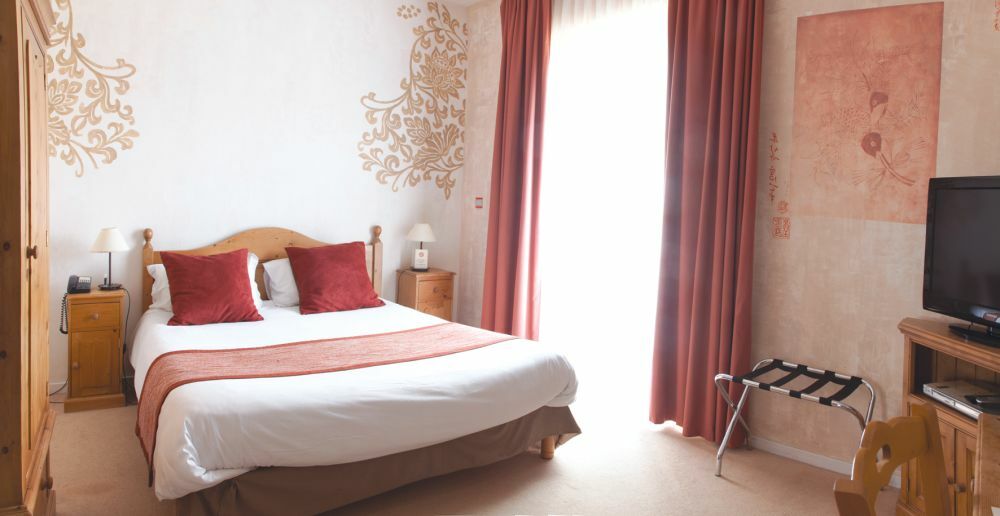 Hotel Le Moulin De Моасак Екстериор снимка