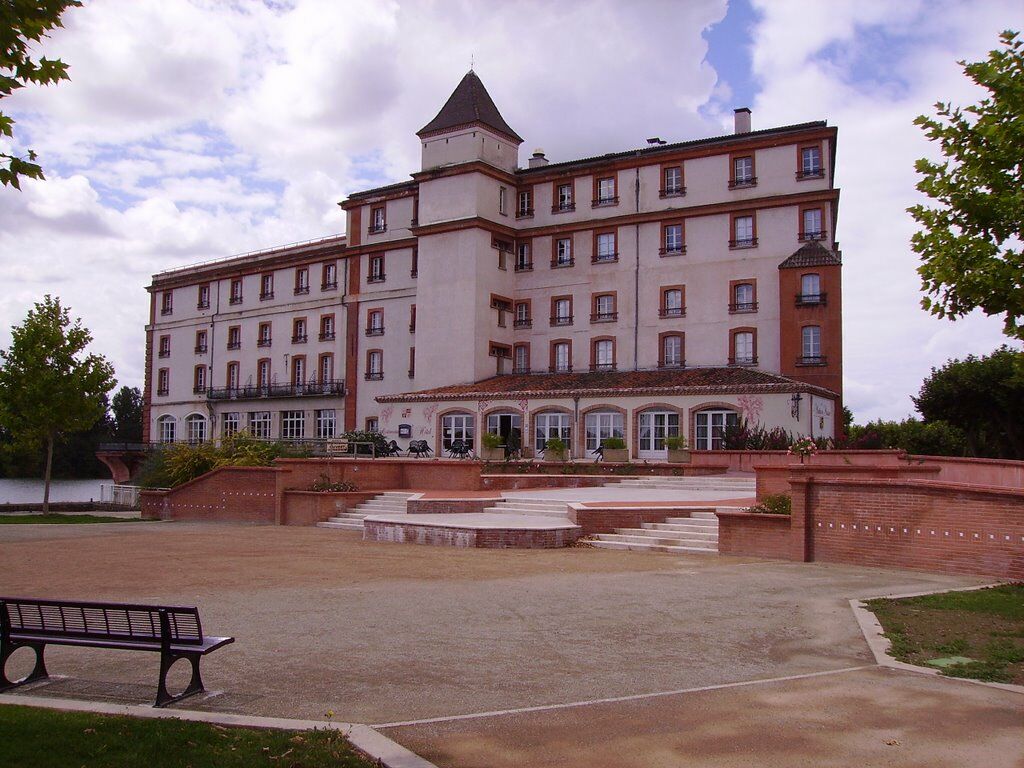 Hotel Le Moulin De Моасак Екстериор снимка
